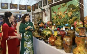 Ha Thai Lacquer Village